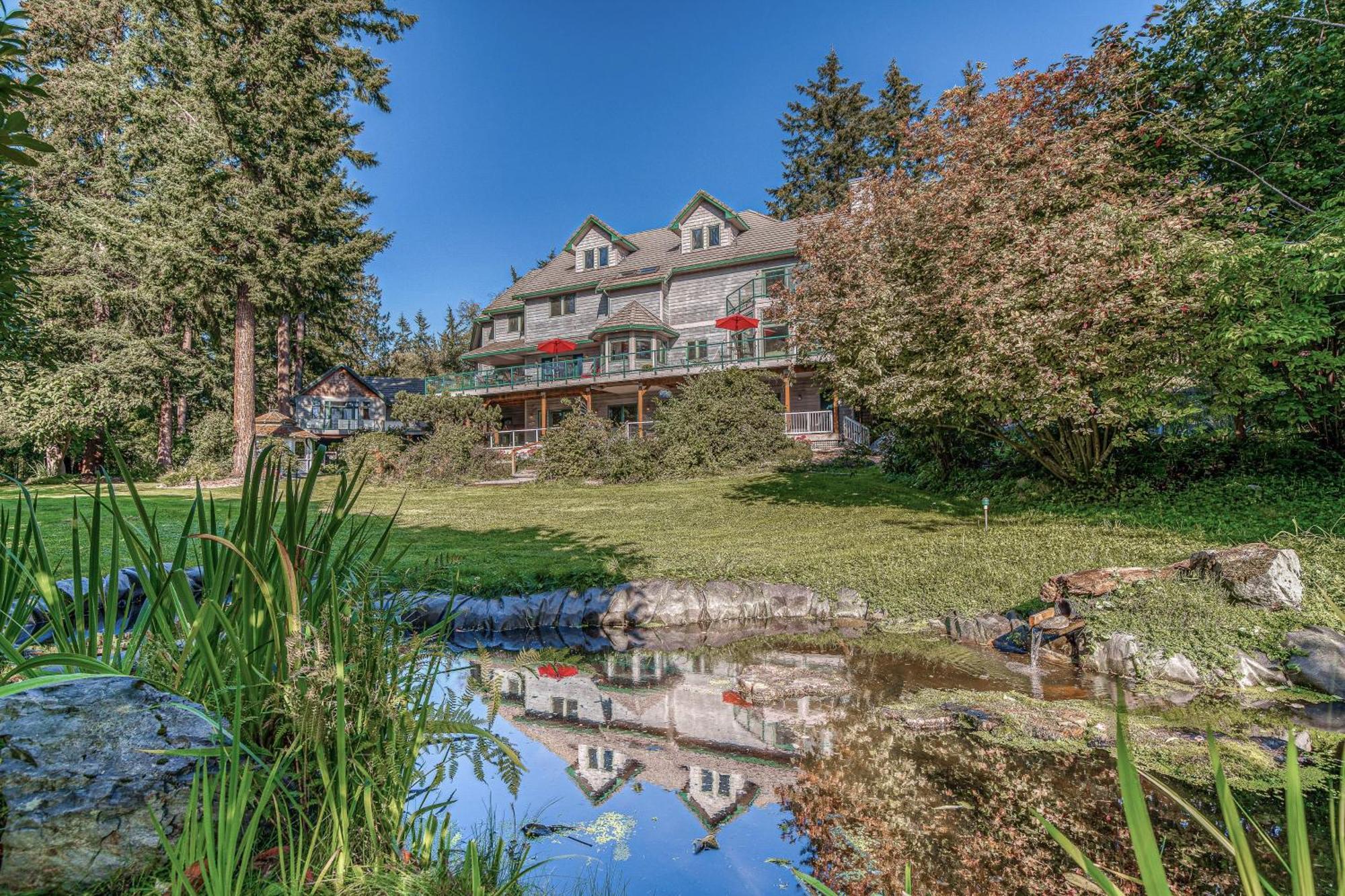 The Quintessa Cottage Clinton Экстерьер фото